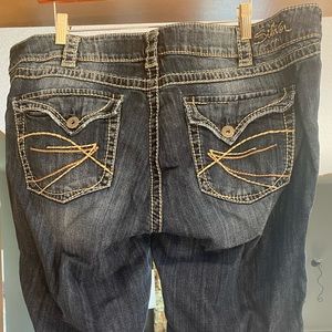 SILVER JEANS/McKenzie Capri/size20/EUC Like new!